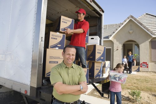 Local removal truck hire support for residential and commercial customers
